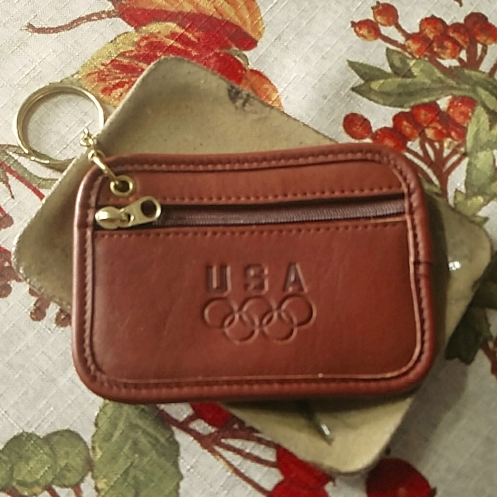 NWOT Coach Brown Zip Coin Key Ring